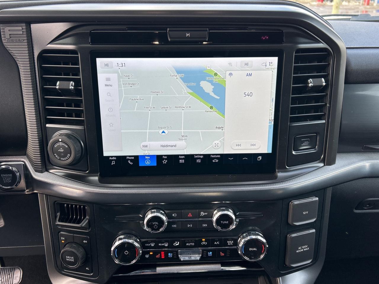 2025 Ford F-150 LARIAT  - Sunroof Photo