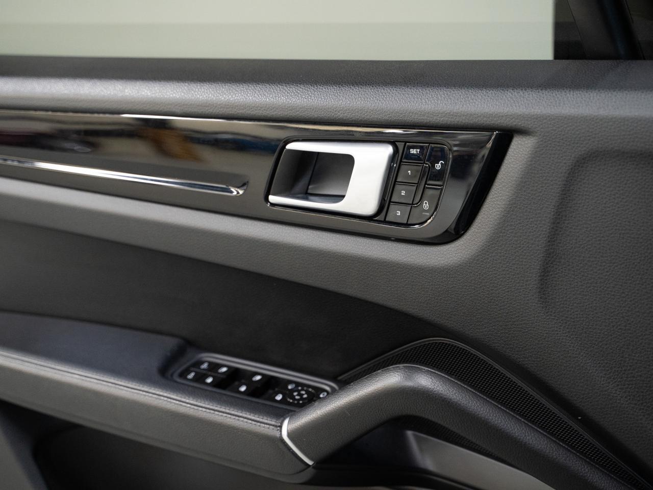 2019 Porsche Cayenne PREMIUM PLUS PKG | BOSE | PANO Photo