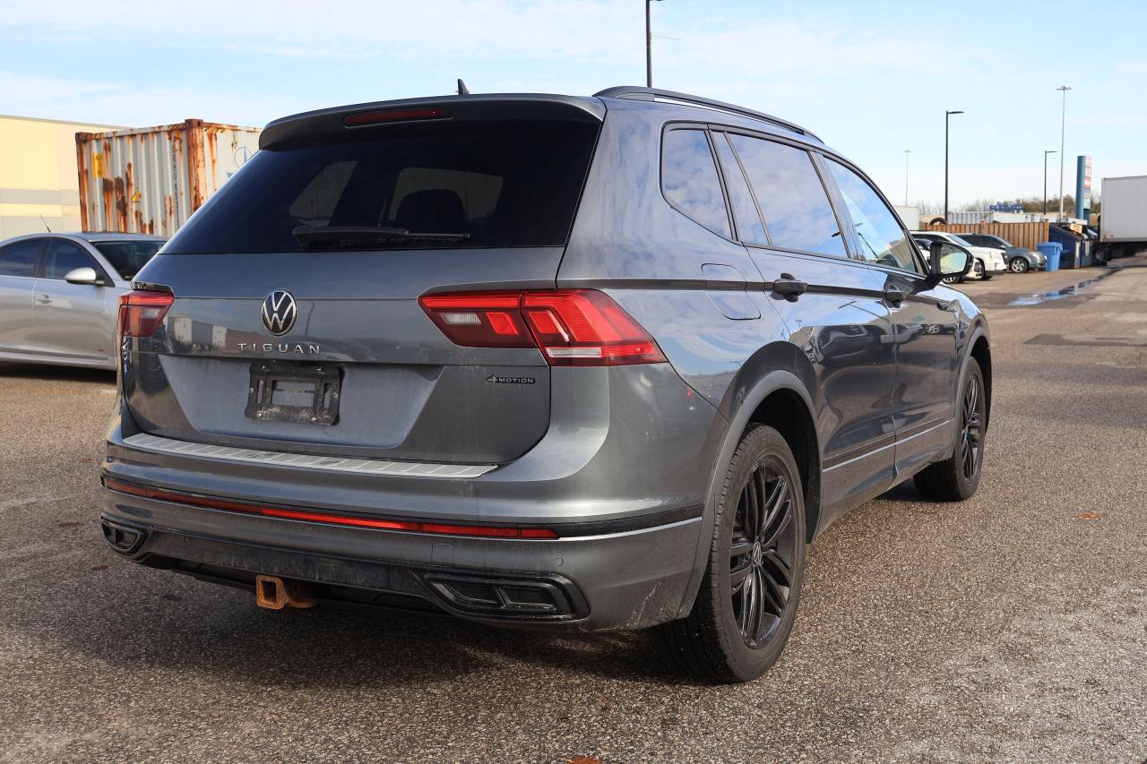 2022 Volkswagen Tiguan Comfortline R-Line Black Edition | Sunroof | Photo