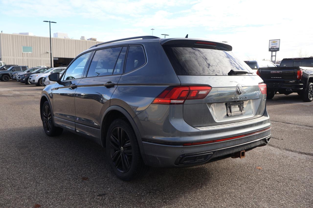 2022 Volkswagen Tiguan Comfortline R-Line Black Edition | Sunroof | Photo
