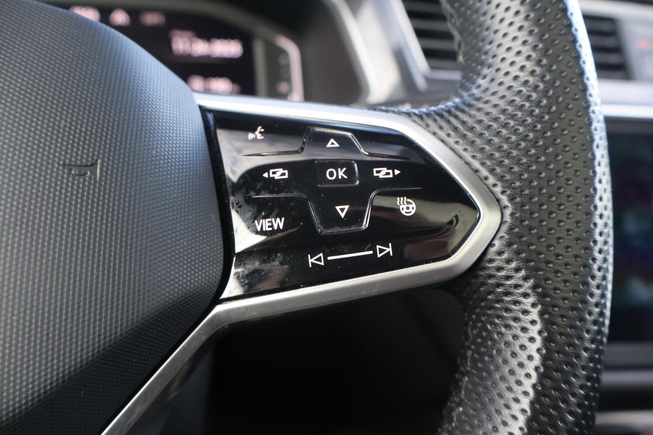 2022 Volkswagen Tiguan Comfortline R-Line Black Edition | Sunroof | Photo