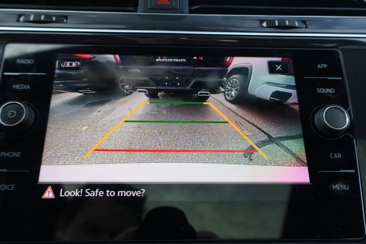 2022 Volkswagen Tiguan Comfortline R-Line Black Edition | Sunroof | Photo