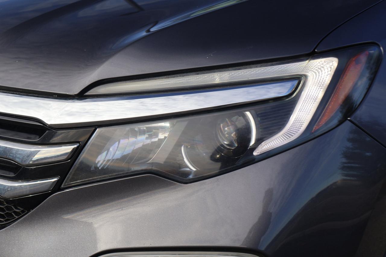 2018 Honda Pilot Touring | Panoramic Roof | Photo4