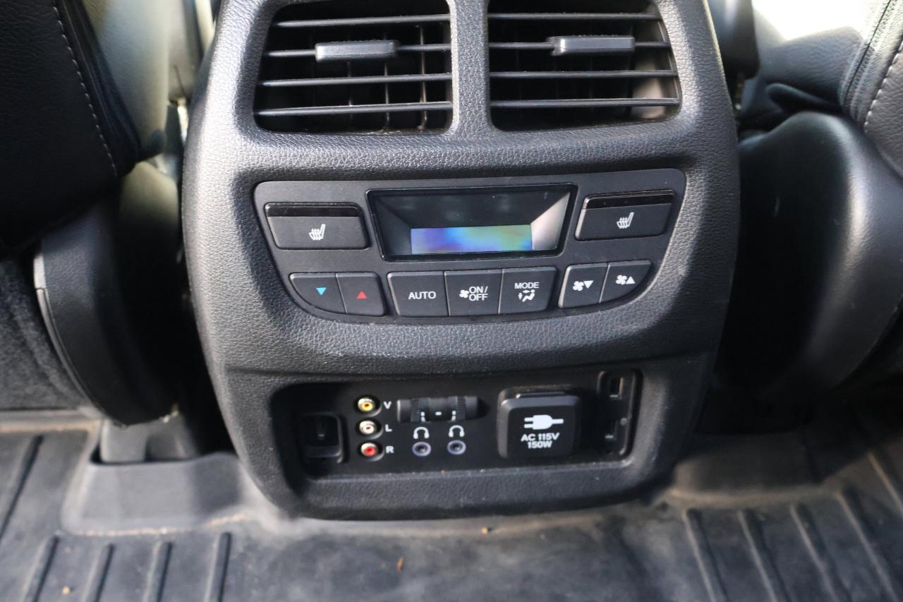 2018 Honda Pilot Touring | Panoramic Roof | Photo