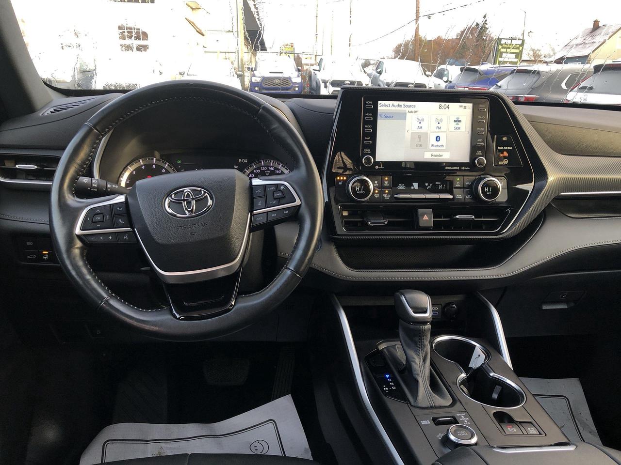2022 Toyota Highlander XSE XSE 7 PASS, SOFTEX, ROOF, RADAR CRUISE CTRL., Photo