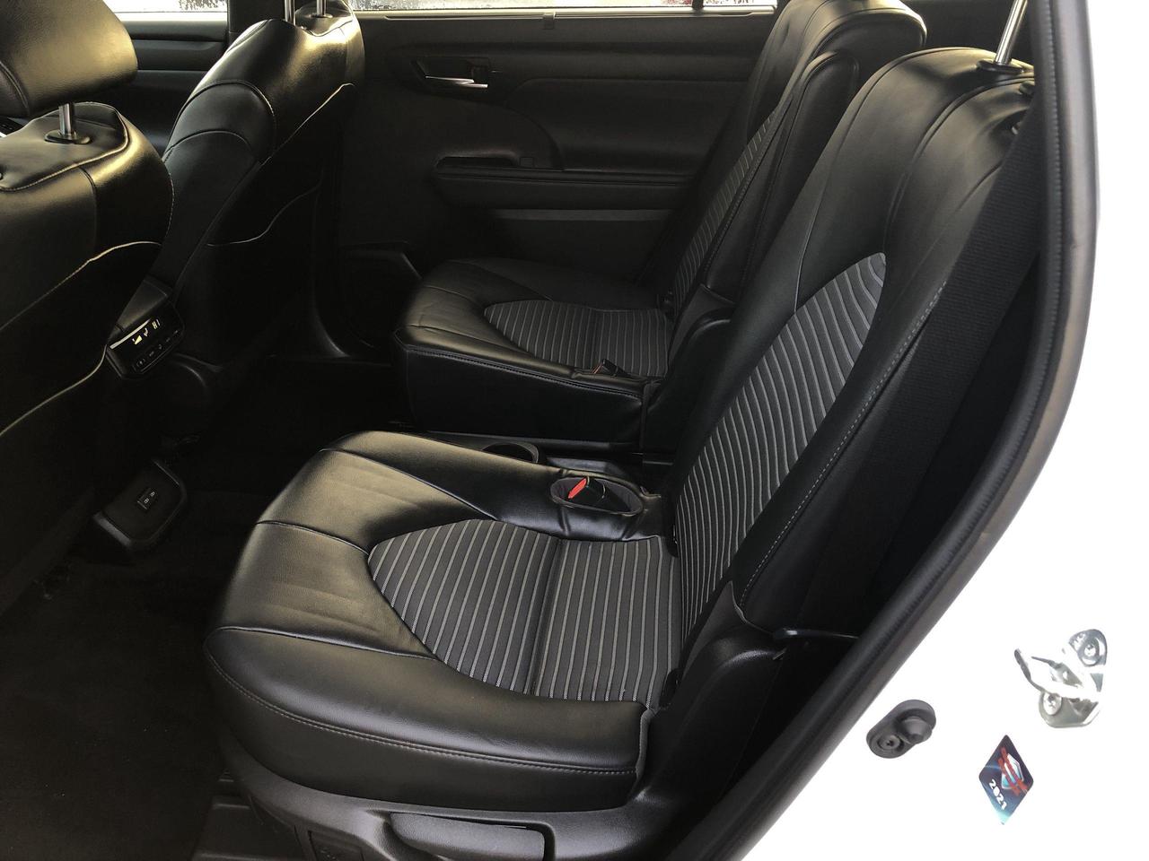 2022 Toyota Highlander XSE XSE 7 PASS, SOFTEX, ROOF, RADAR CRUISE CTRL., Photo