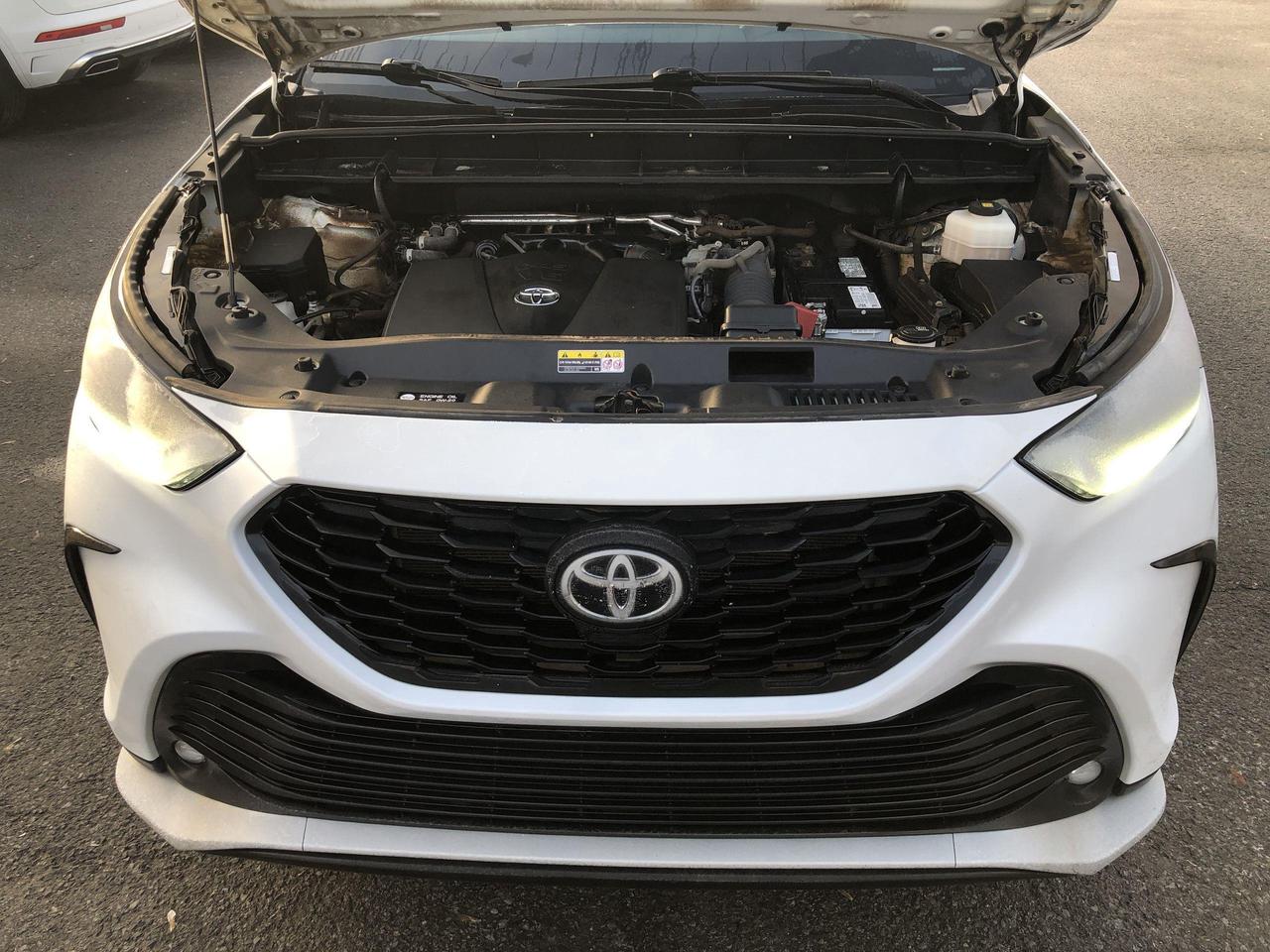 2022 Toyota Highlander XSE XSE 7 PASS, SOFTEX, ROOF, RADAR CRUISE CTRL., Photo