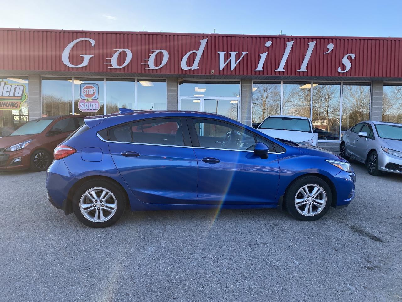 2017 Chevrolet Cruze LT, AUTO, HEATED CLOTH, REMOTE START!