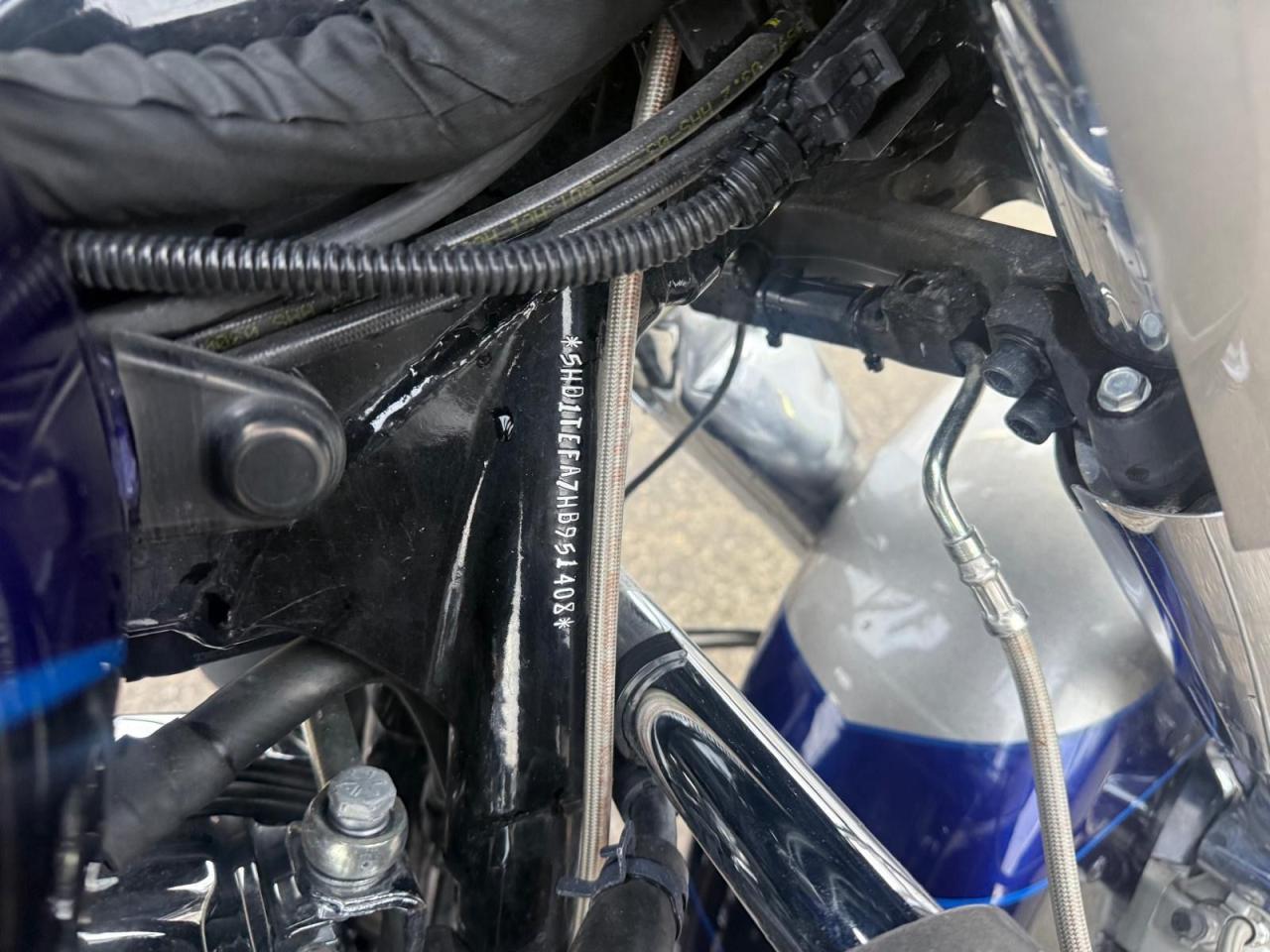 2017 Harley-Davidson CVO Limited SCREAMIN EAGLE, ELECTRA, LIGHT DAMAGE, AS IS - Photo #19