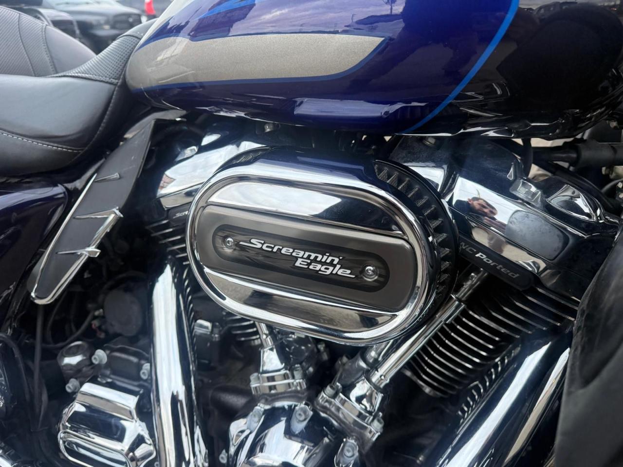 2017 Harley-Davidson CVO Limited SCREAMIN EAGLE, ELECTRA, LIGHT DAMAGE, AS IS - Photo #12