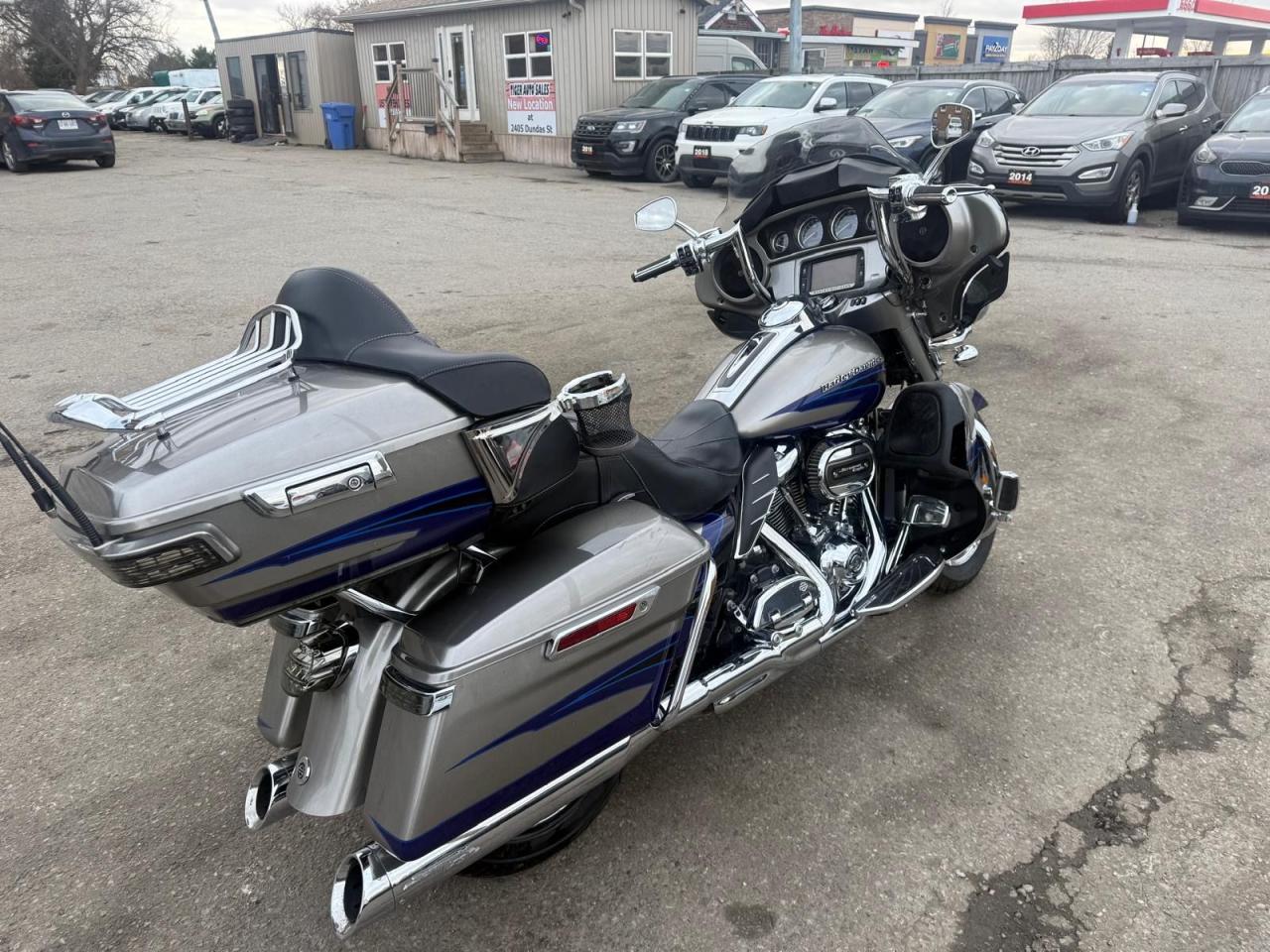 2017 Harley-Davidson CVO Limited SCREAMIN EAGLE, ELECTRA, LIGHT DAMAGE, AS IS - Photo #7