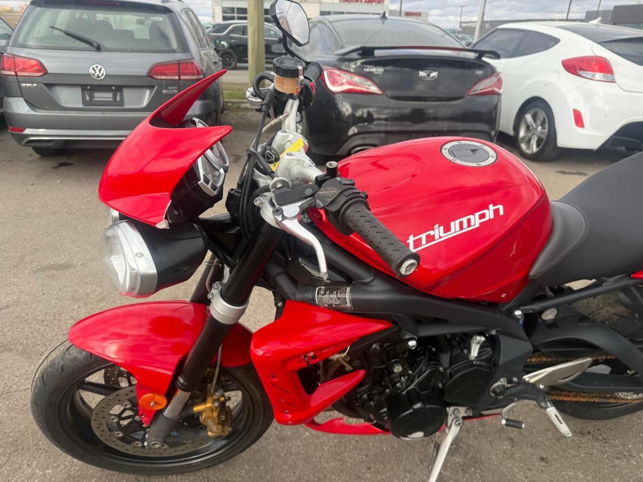 2012 Triumph Speed Triple R STREET FIGHTER, SPORT BIKE, 3 CYL, LIGHT DAMAGE - Photo #15