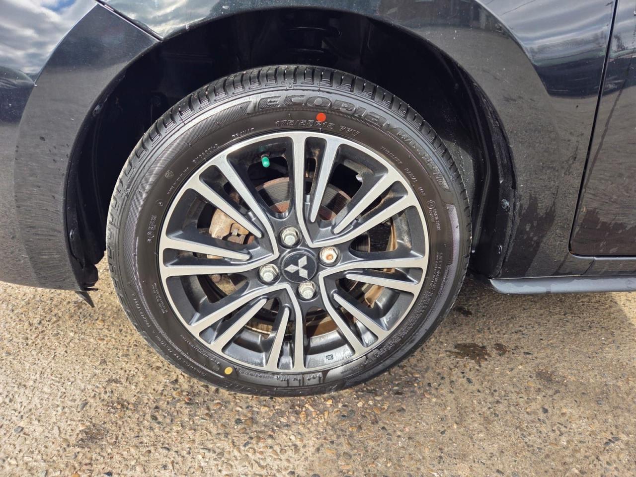 2017 Mitsubishi Mirage SEL, ALLOYS, ONLY 88KMS, 1 OWNER, NO ACCIDENT - Photo #9