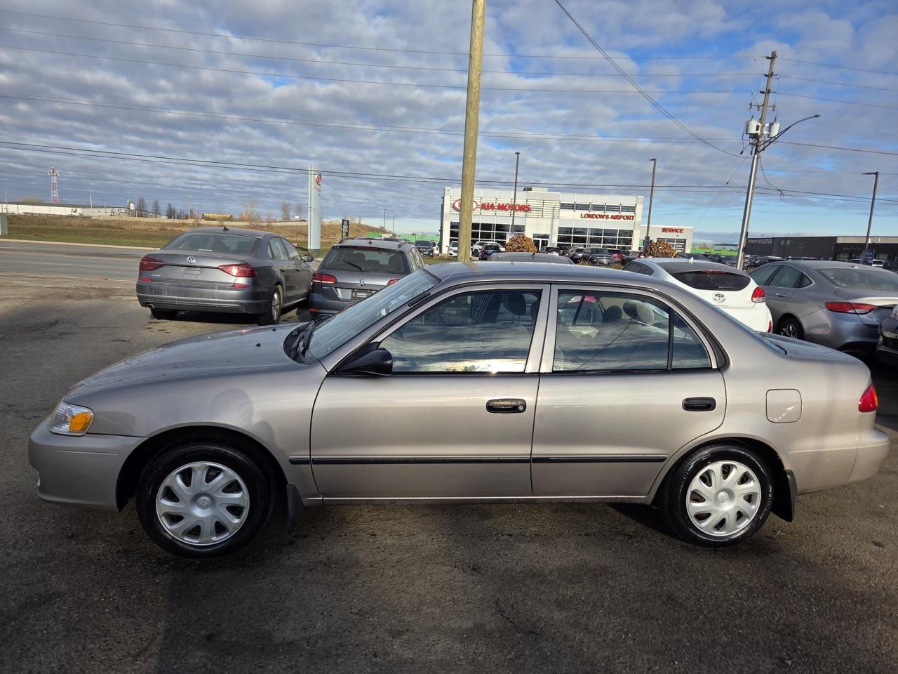 2001 Toyota Corolla CE, AUTO, LOW KMS, ONLY 61KMS, OILED, CERTIFIED Photo