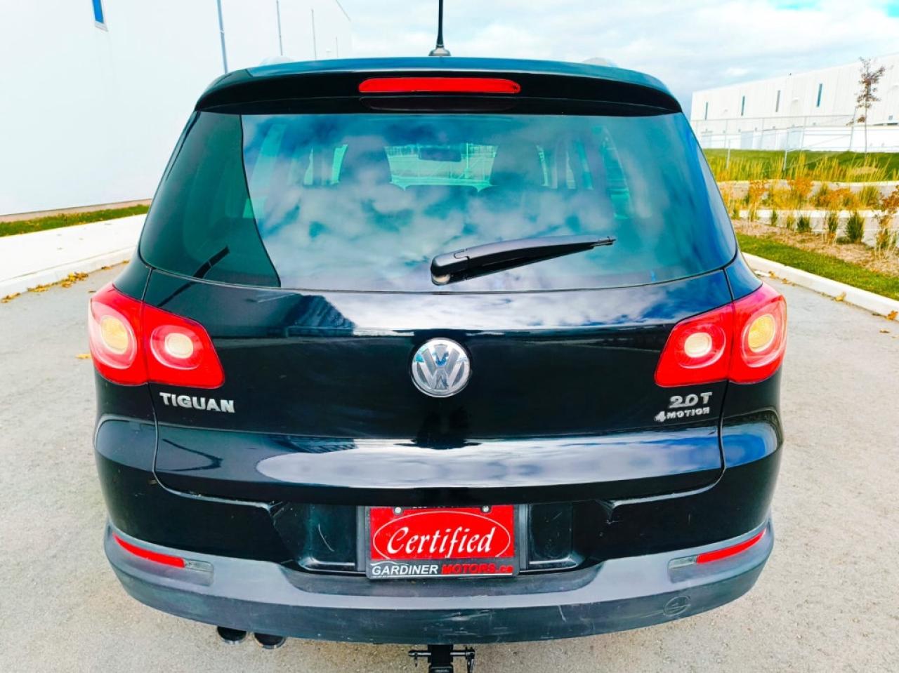 2011 Volkswagen Tiguan 4dr Automatic Highline 4Motion Photo