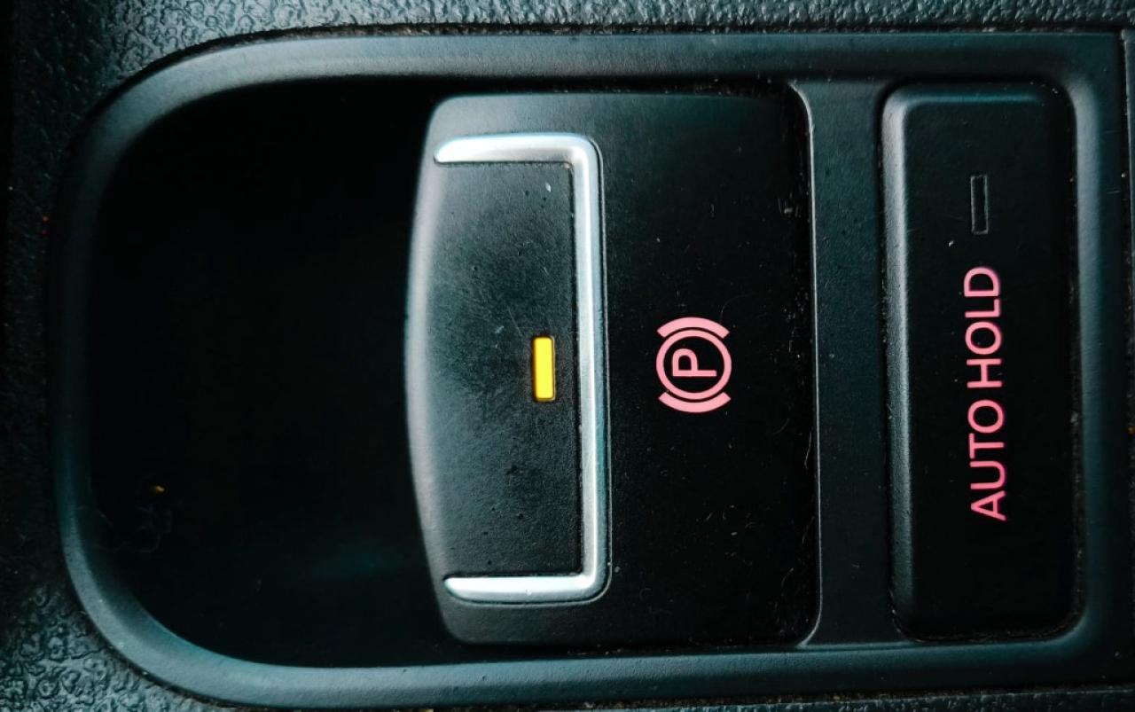 2011 Volkswagen Tiguan 4dr Automatic Highline 4Motion Photo