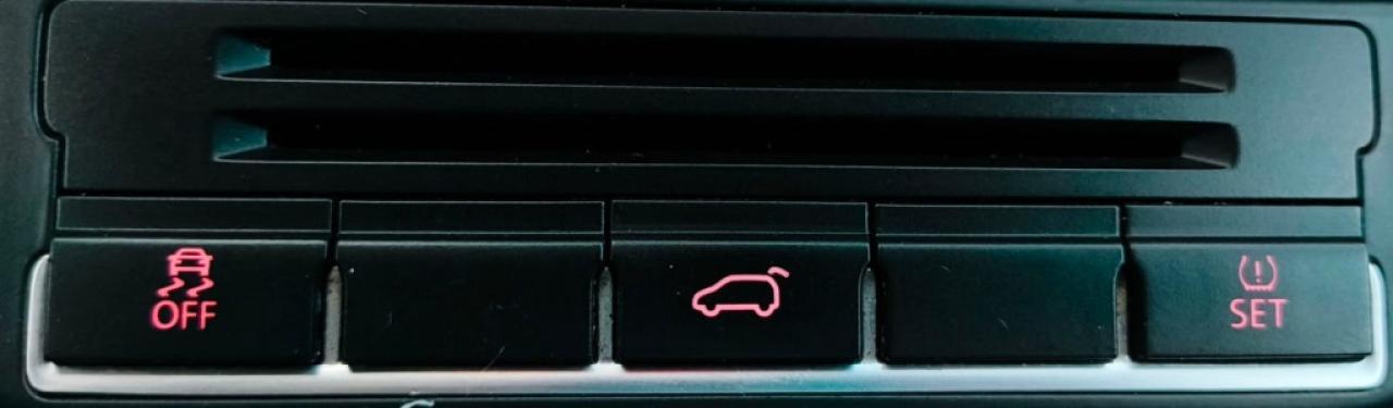 2011 Volkswagen Tiguan 4dr Automatic Highline 4Motion Photo