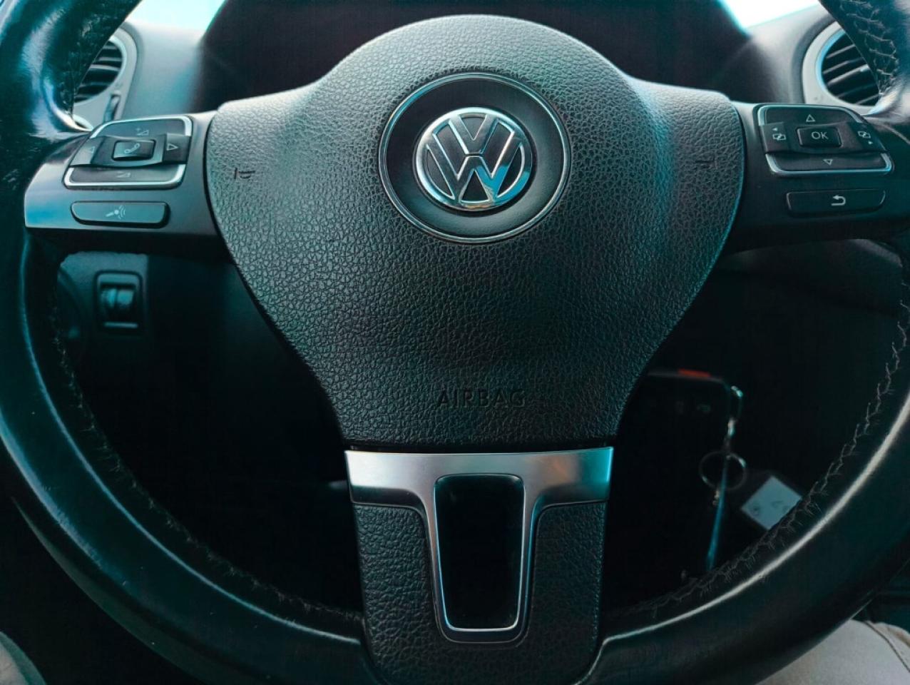 2011 Volkswagen Tiguan 4dr Automatic Highline 4Motion Photo