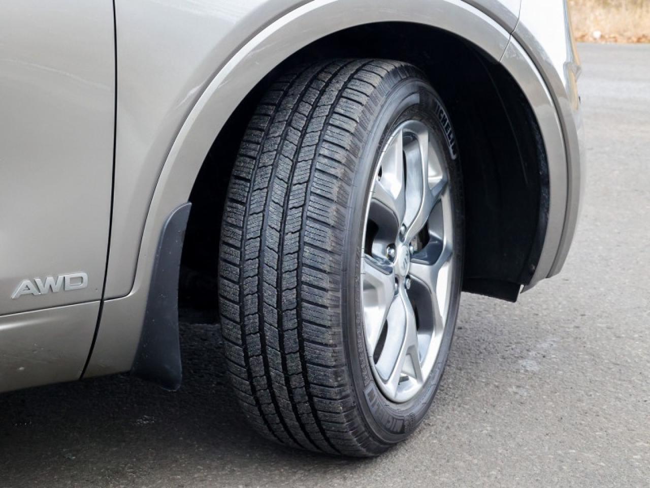 2018 Kia Sorento SX V6  - Navigation -  Sunroof - $143 B/W Photo