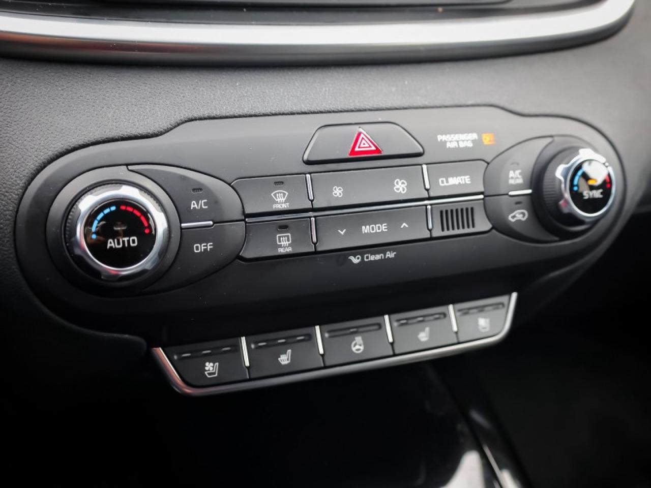 2018 Kia Sorento SX V6  - Navigation -  Sunroof - $143 B/W Photo