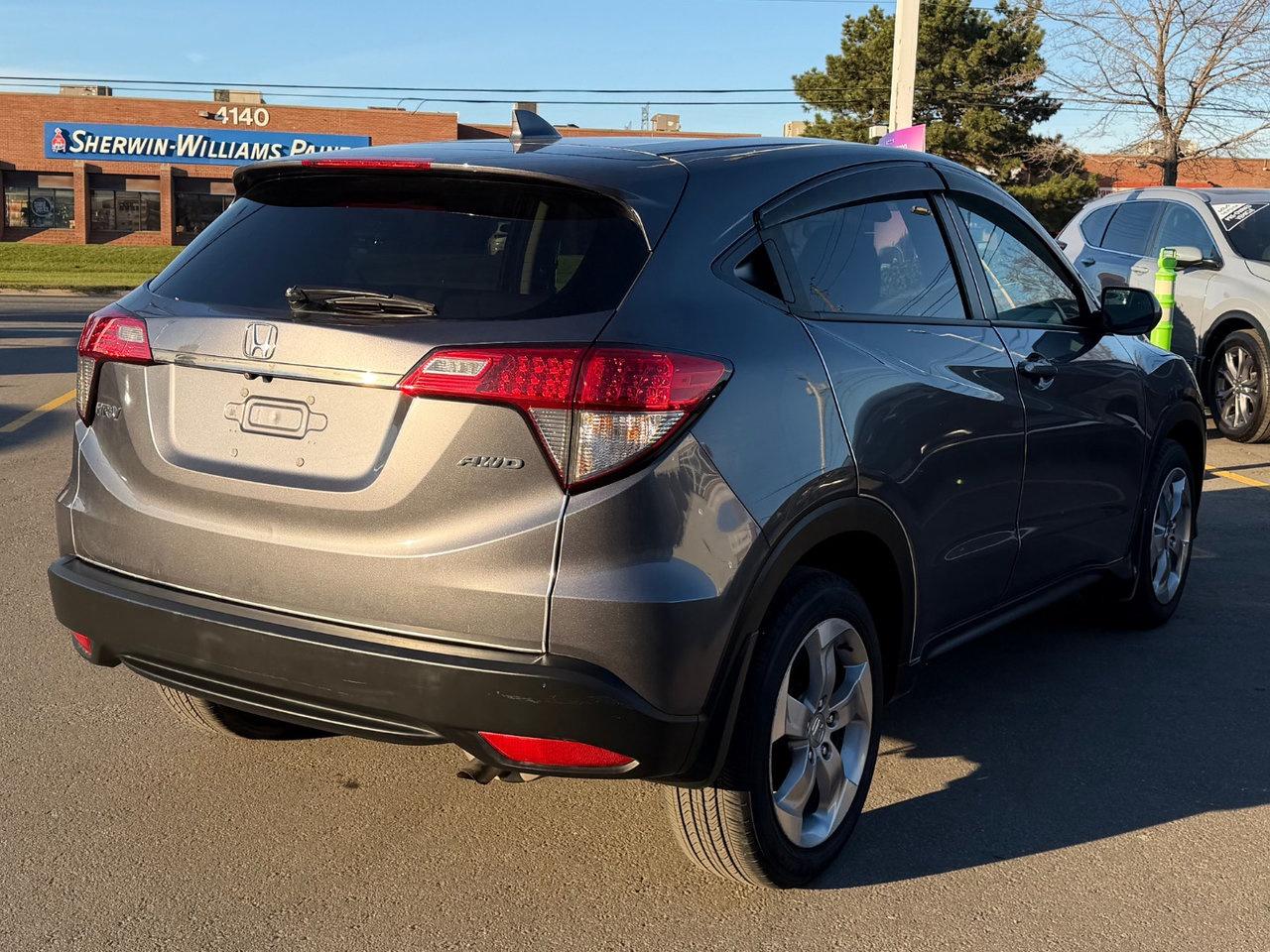 2021 Honda HR-V LX AWD Pkg.   Heated Seats   Apple Carplay Photo4