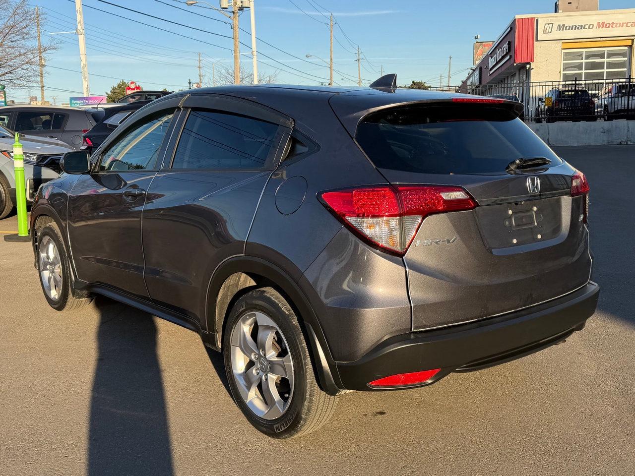 2021 Honda HR-V LX AWD Pkg.   Heated Seats   Apple Carplay Photo2