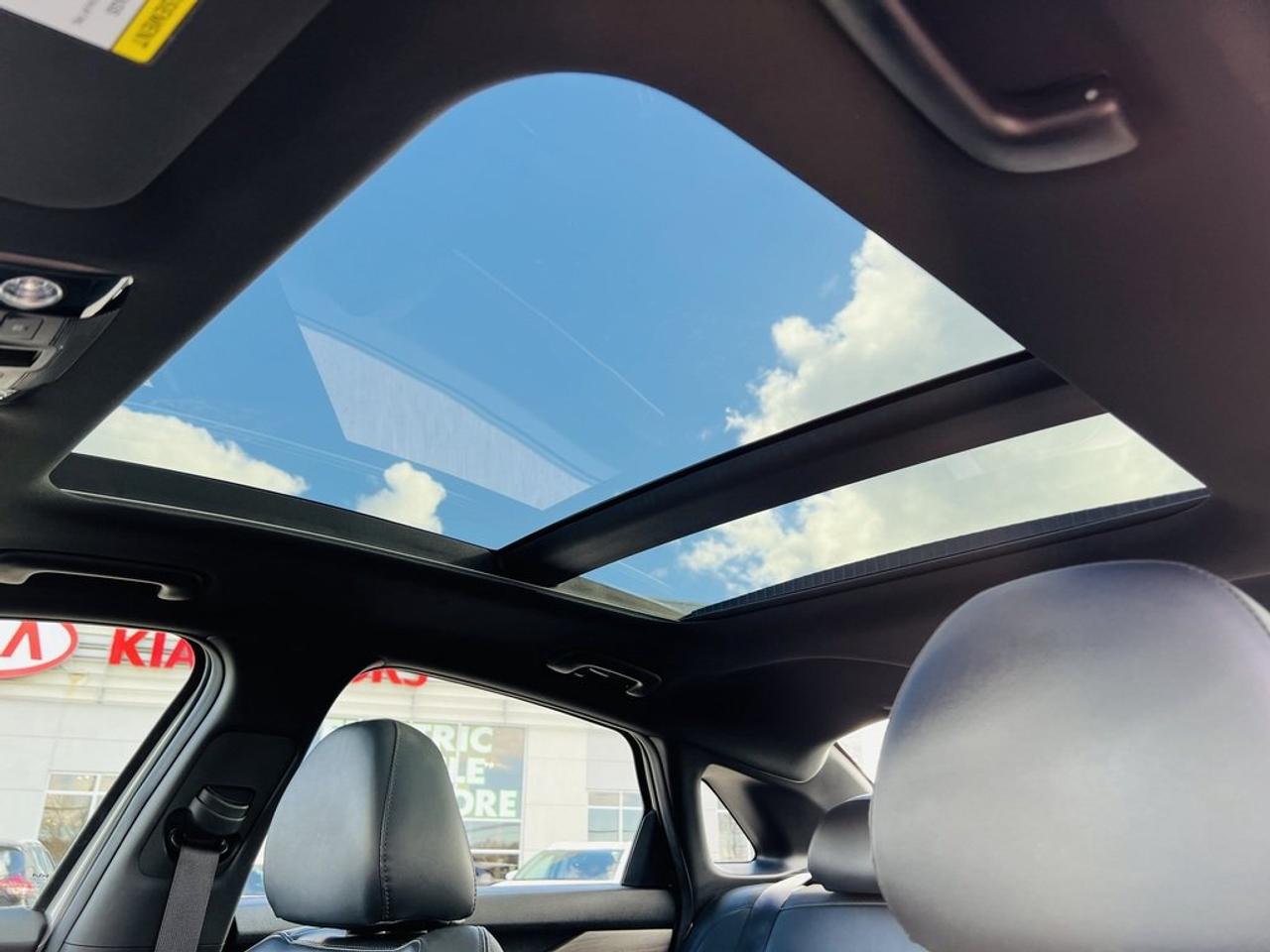 2022 Kia K5 GT-LINE AWD Photo