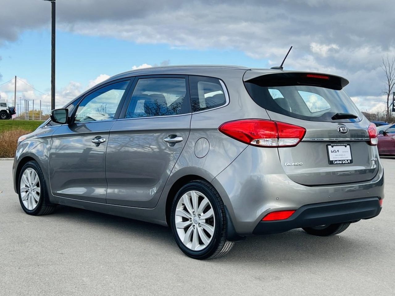 2016 Kia Rondo EX Photo