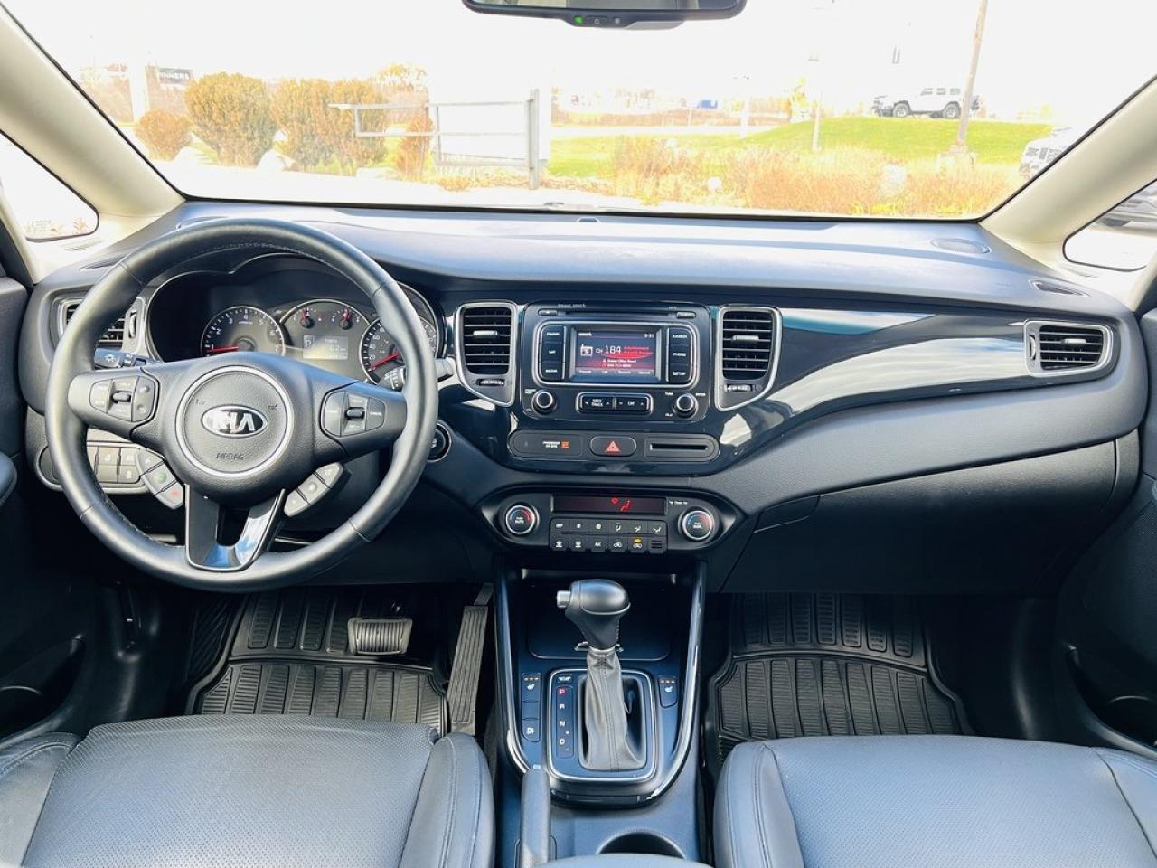 2016 Kia Rondo EX Photo