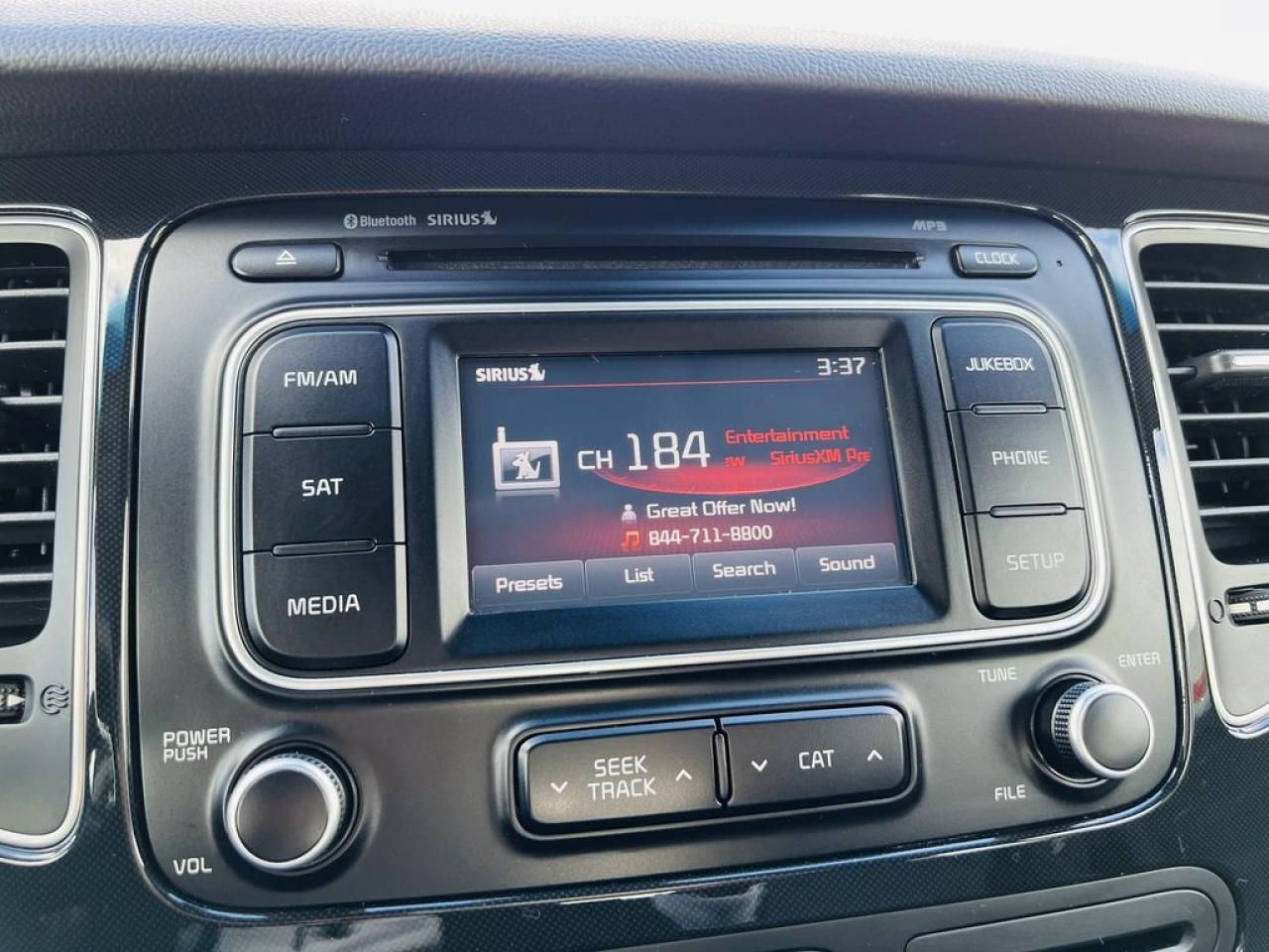 2016 Kia Rondo EX Photo