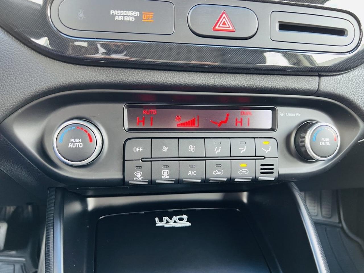 2016 Kia Rondo EX Photo