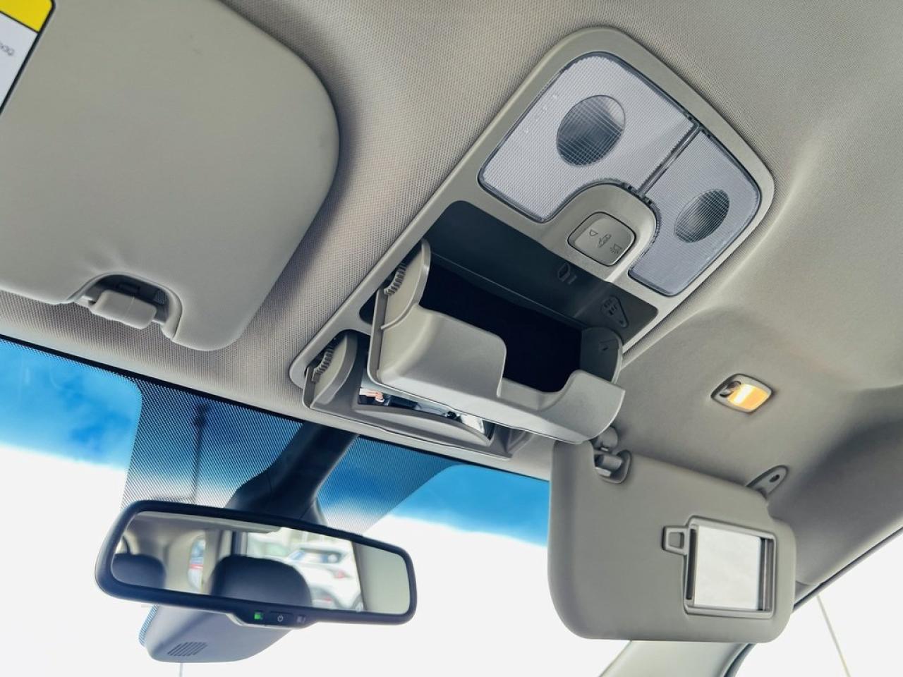 2016 Kia Rondo EX Photo