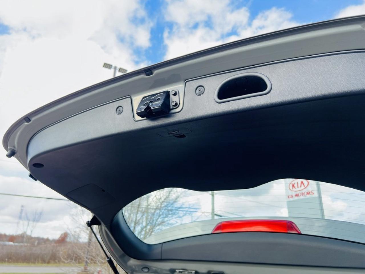 2016 Kia Rondo EX Photo