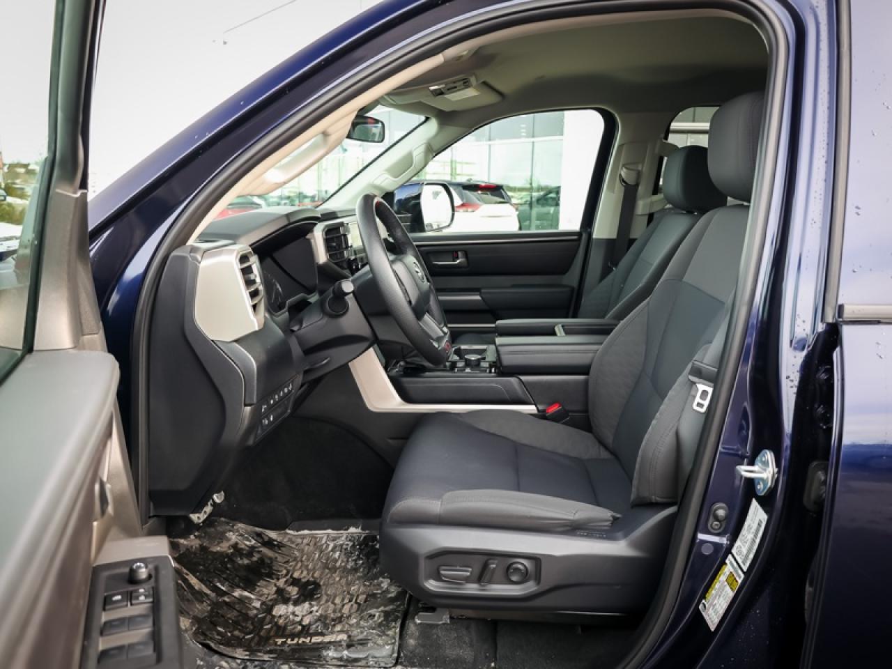 2024 Toyota Tundra SR5 TRD Off Road  TOYOTA TRD OFF-ROAD Low kms with Hard Tri-Fold Cover and Side Steps Included Photo