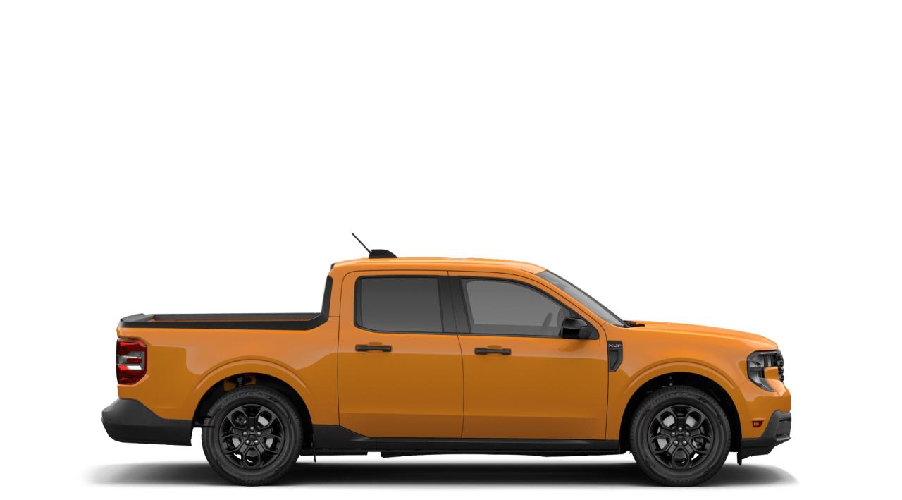 2026 Ford Maverick XLT Photo4