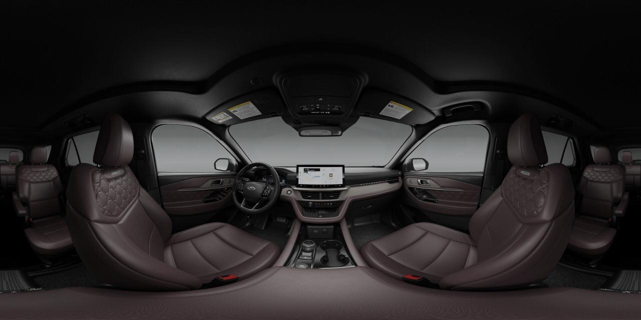 2026 Ford Explorer Platinum Photo