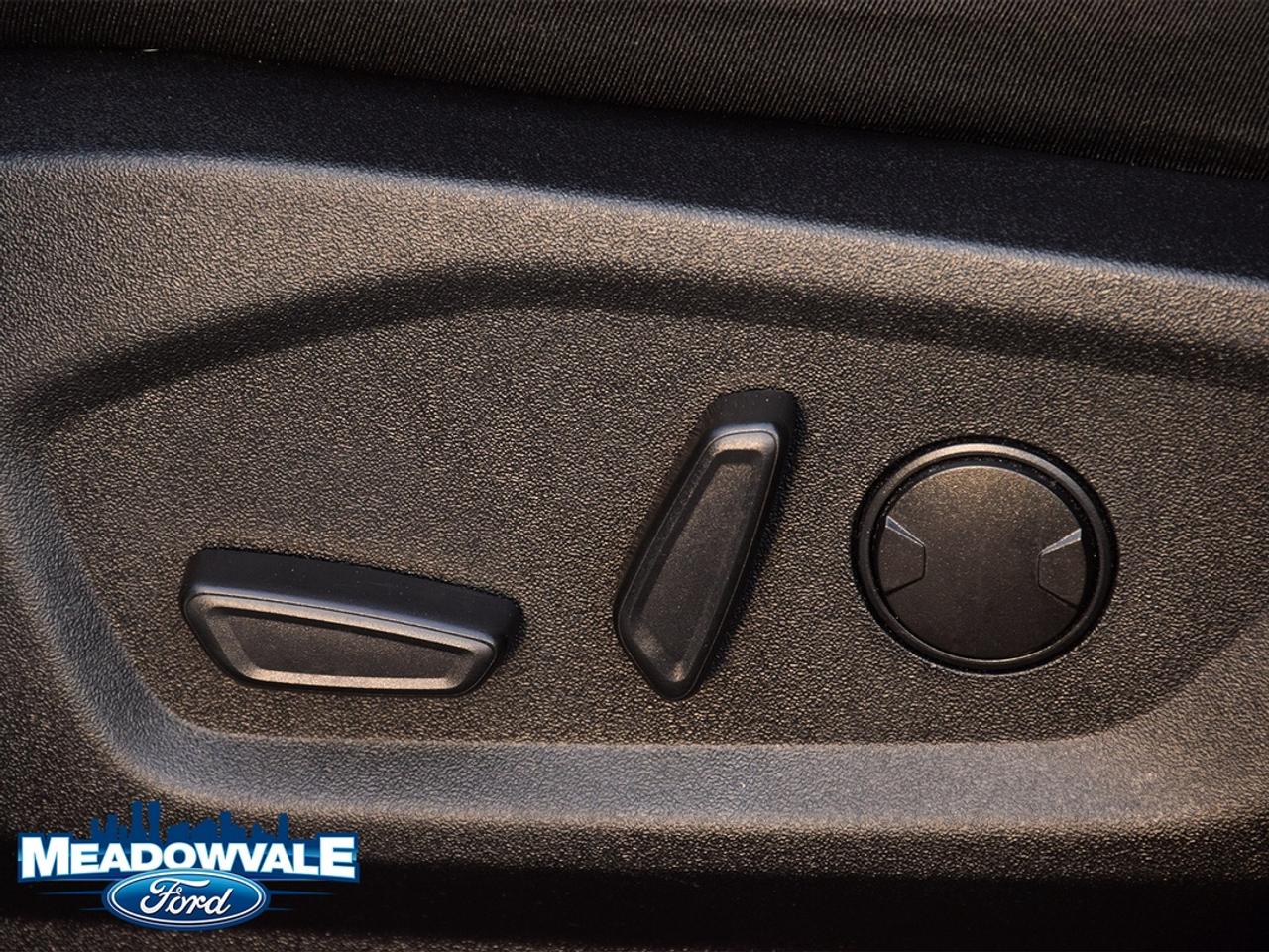 2024 Ford Edge SEL Photo