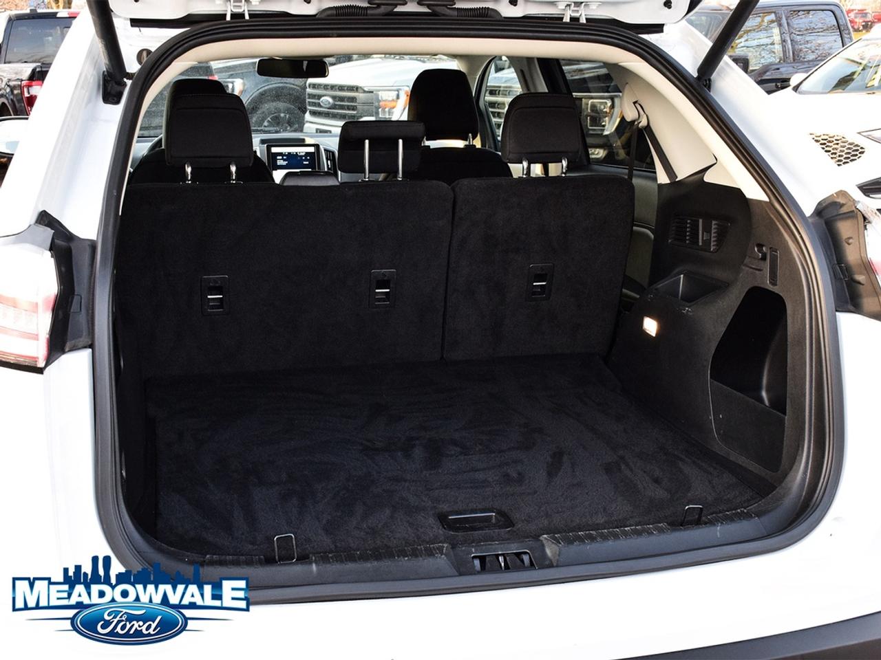 2024 Ford Edge SEL Photo