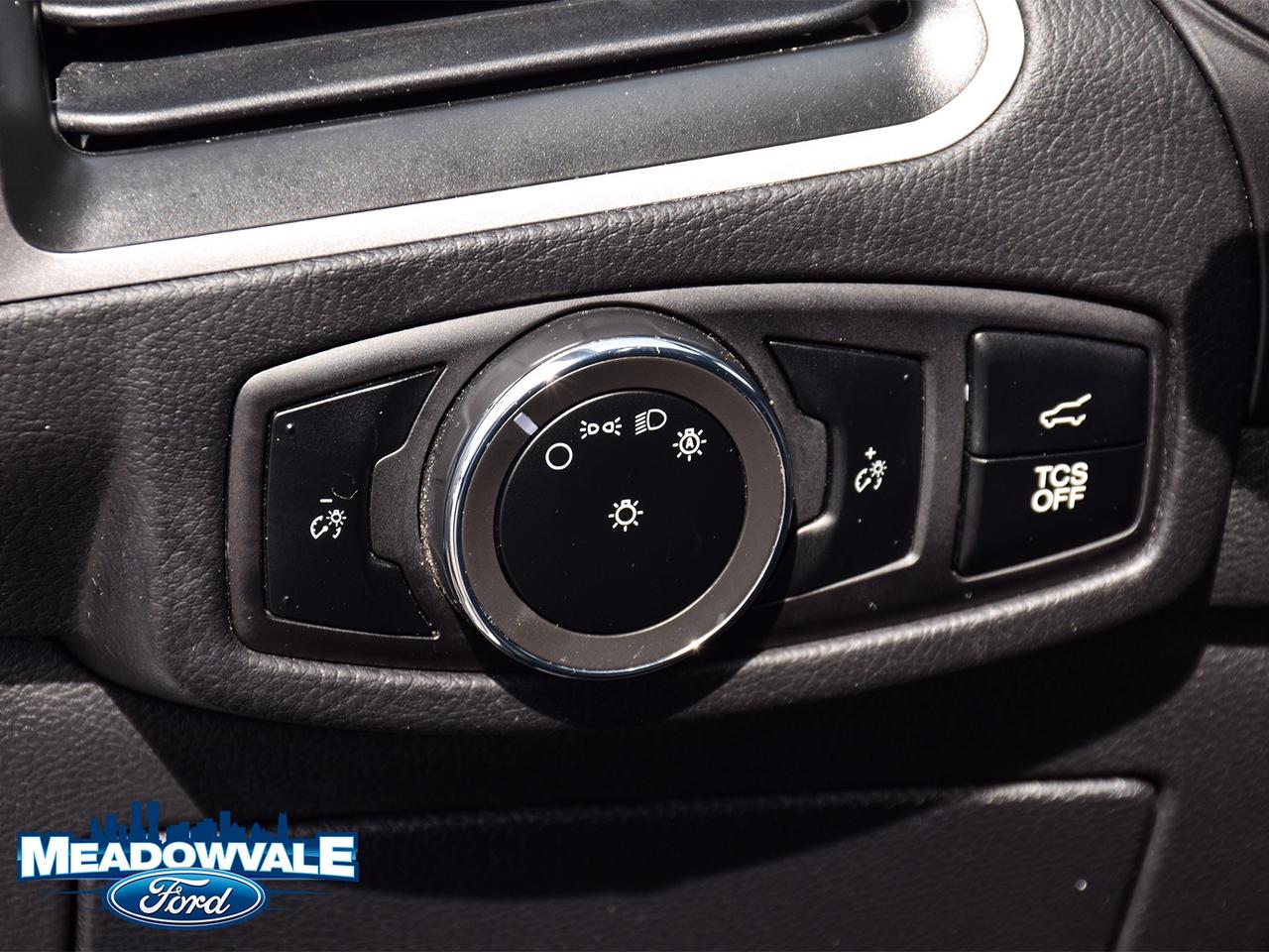 2024 Ford Edge SEL Photo