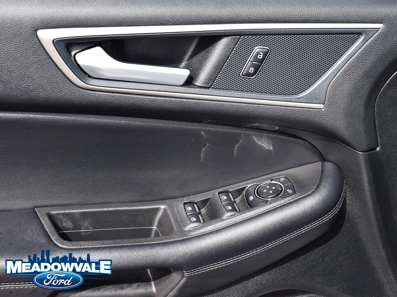 2024 Ford Edge SEL Photo