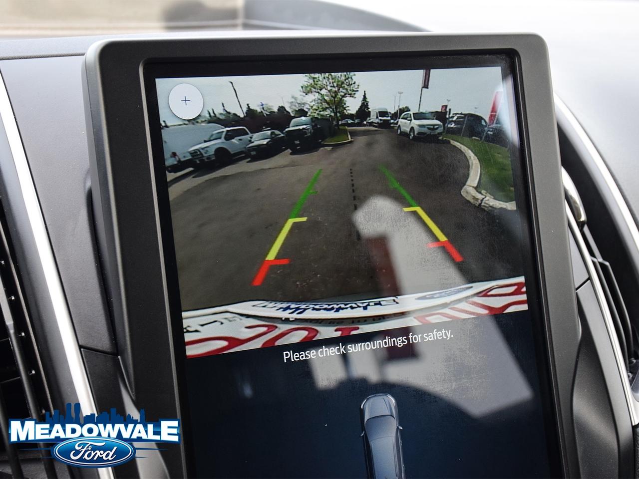 2024 Ford Edge SEL Photo