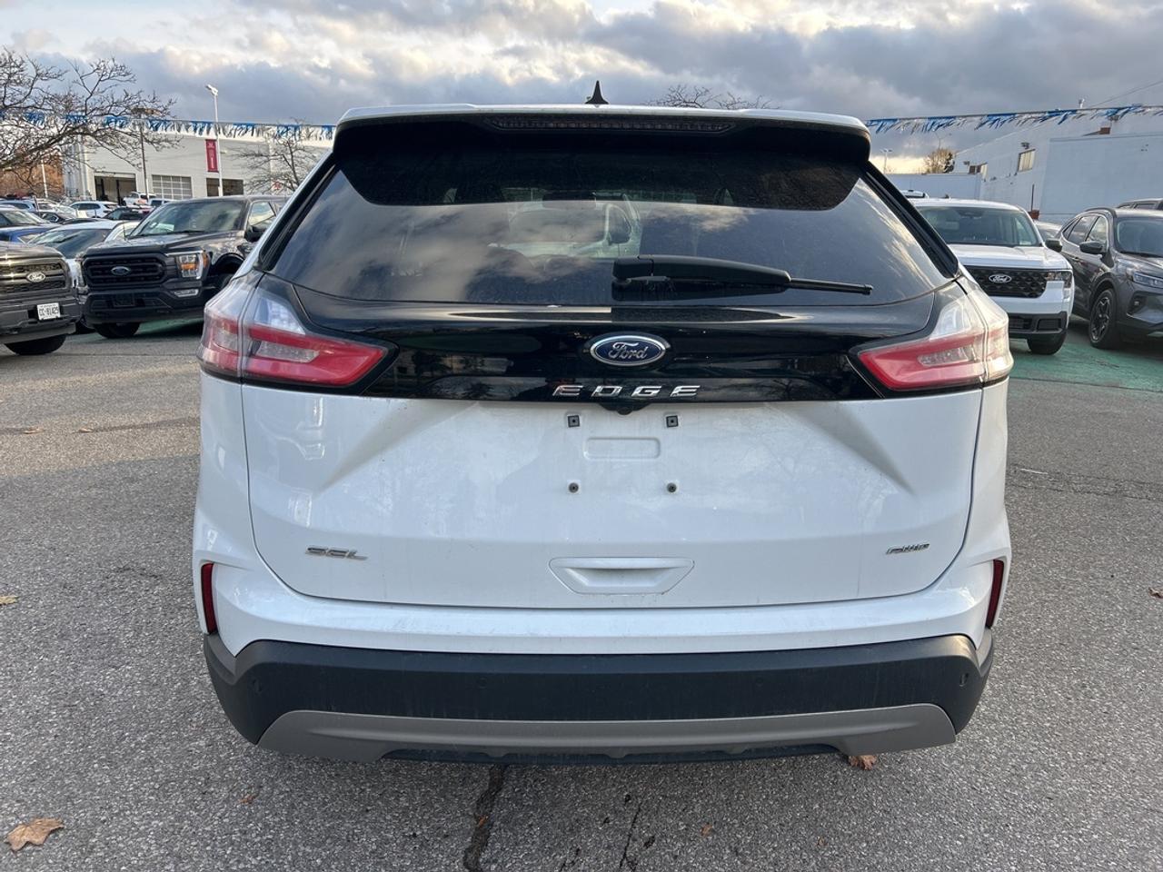 2024 Ford Edge SEL Photo