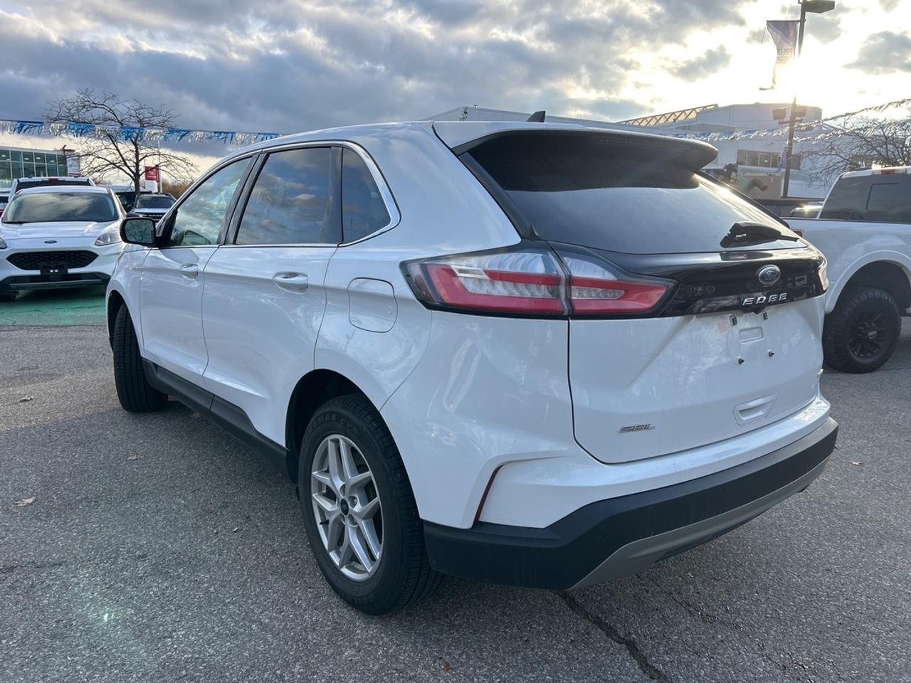 2024 Ford Edge SEL Photo