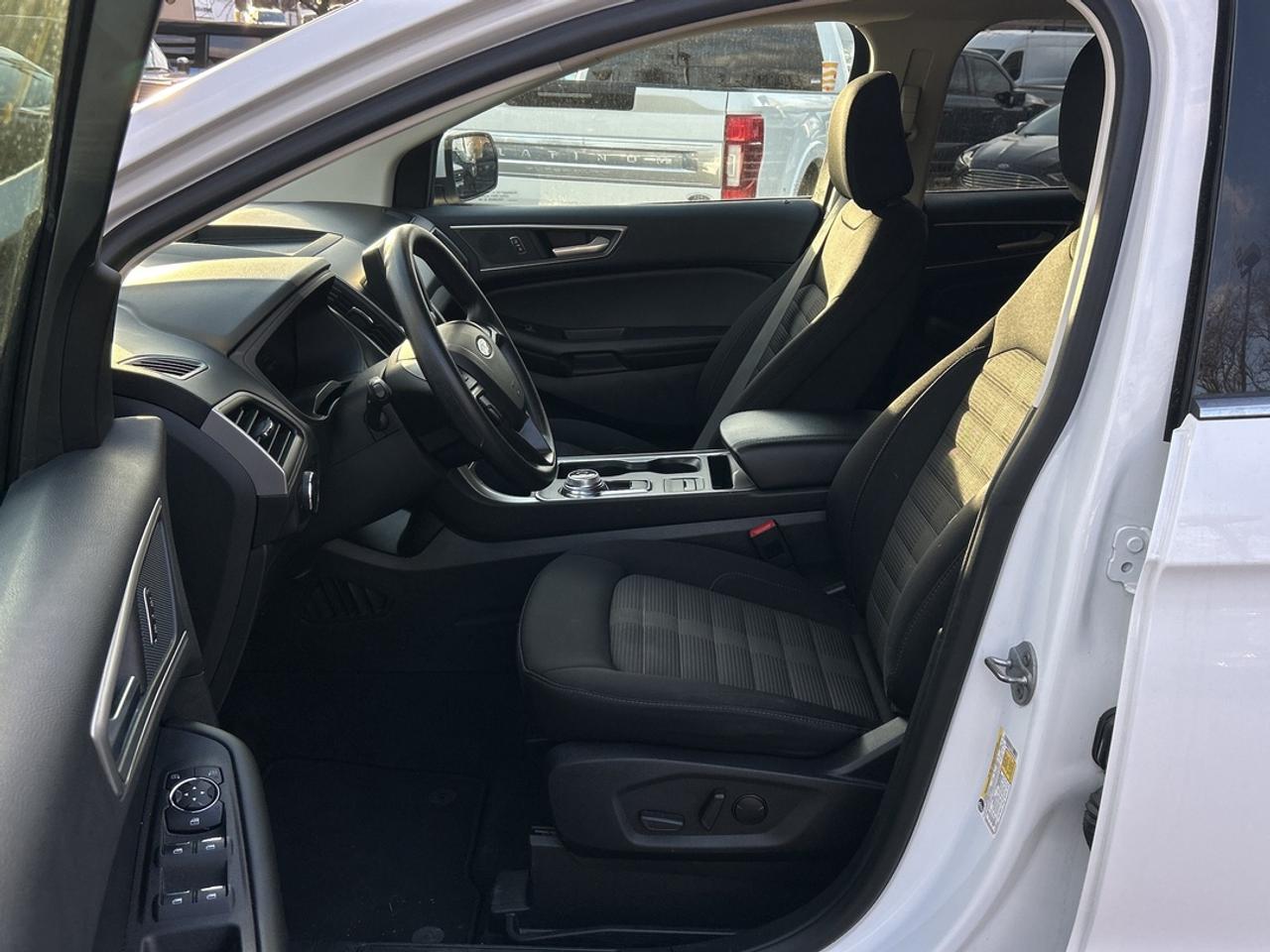 2024 Ford Edge SEL Photo