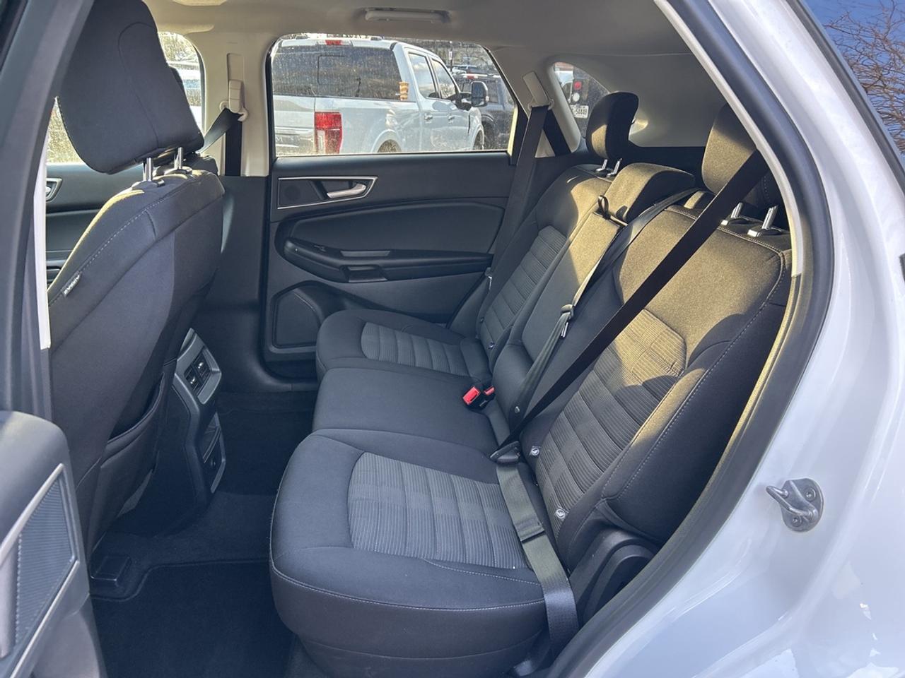 2024 Ford Edge SEL Photo