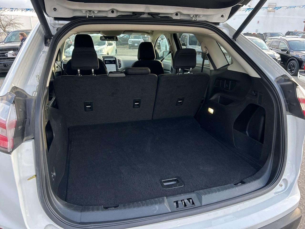 2024 Ford Edge SEL Photo