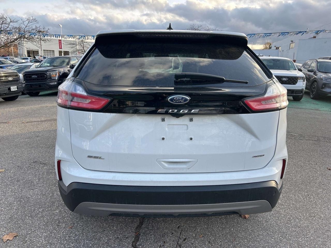 2024 Ford Edge SEL Photo