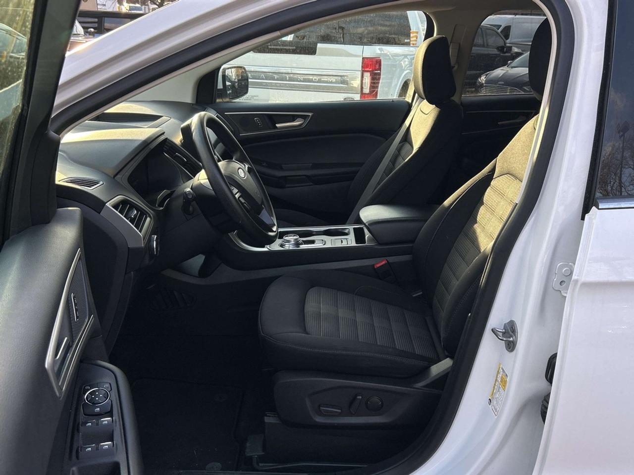 2024 Ford Edge SEL Photo