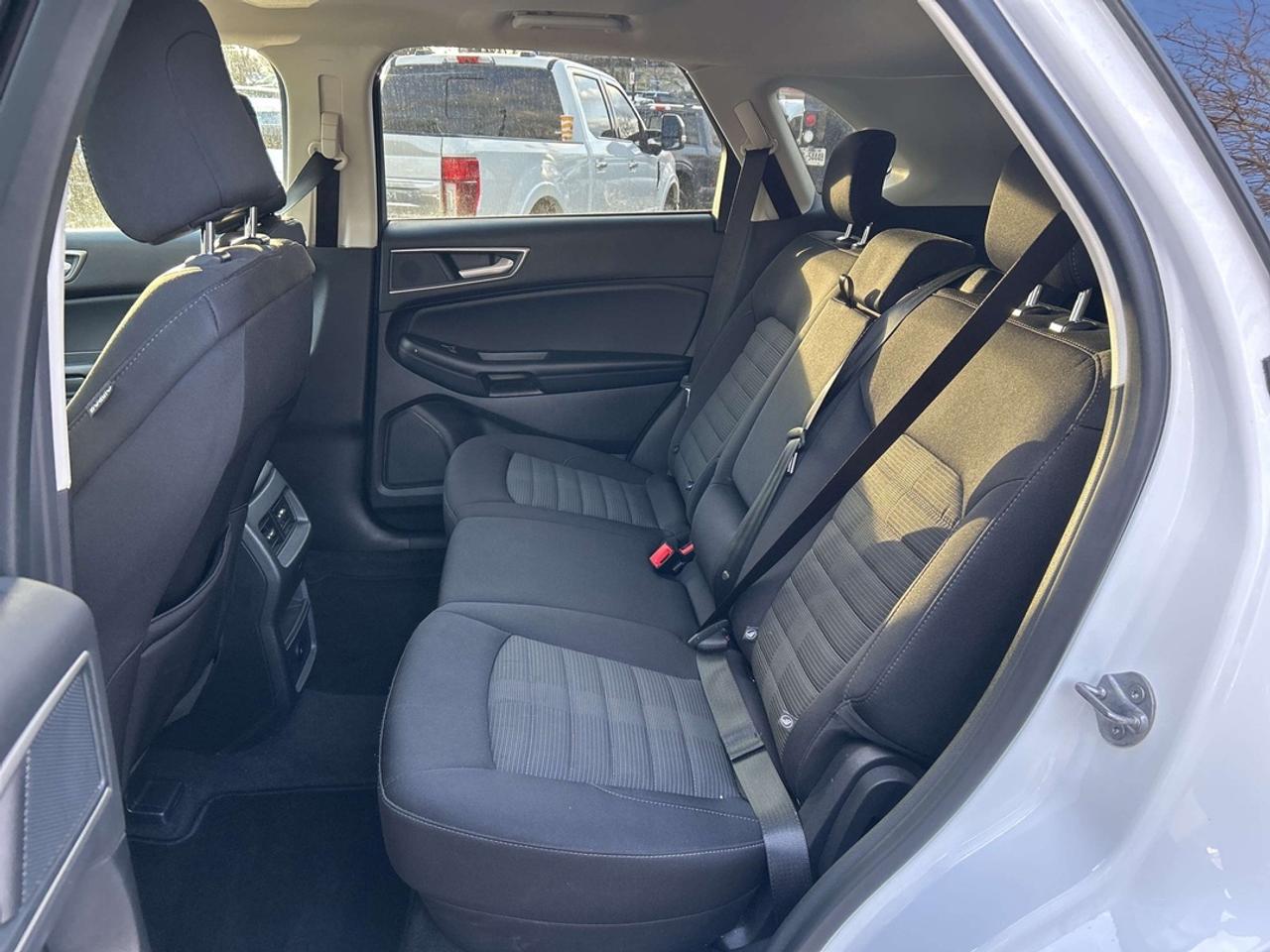 2024 Ford Edge SEL Photo