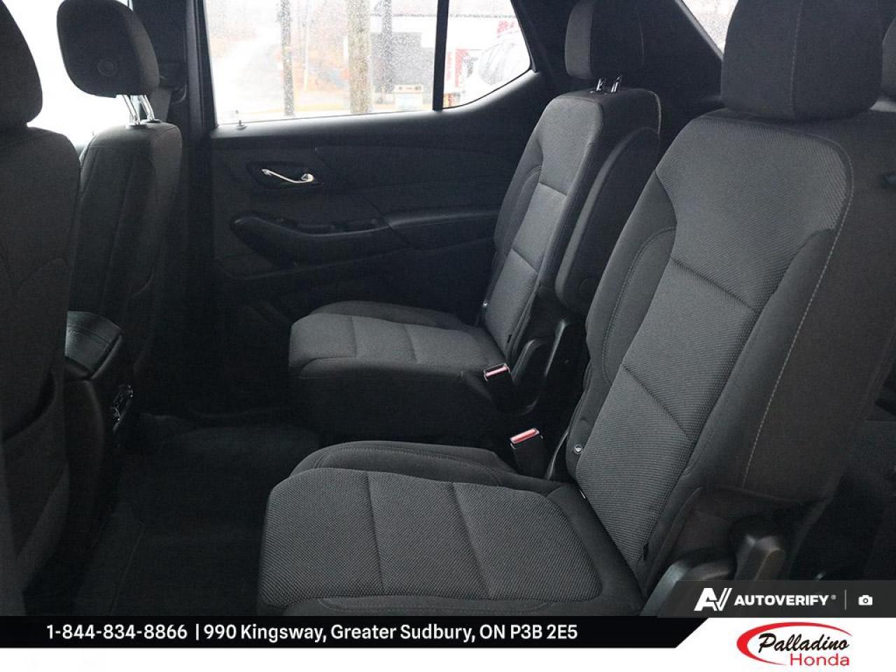 2022 Chevrolet Traverse LT Cloth Photo